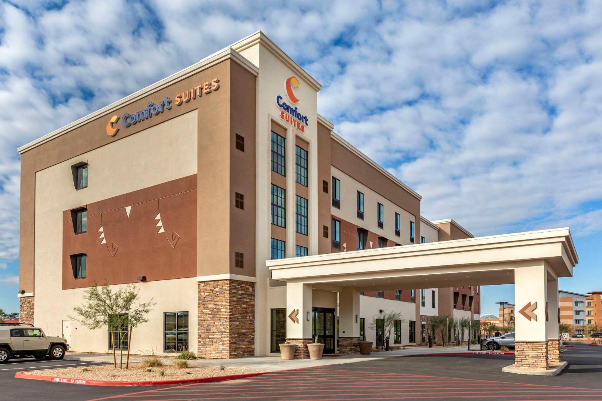 Comfort Suites Scottsdale Talking Stick Entertainment District Exterior photo